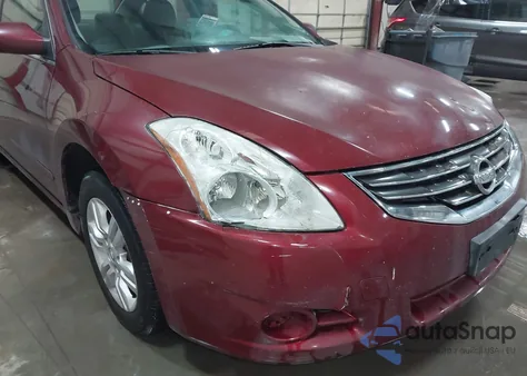 2010 Nissan Altima 2.5 S z USA, uszkodzony, nr VIN 1N4AL2AP6AN459384